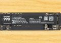 270 либо 530 долларов за SSD с памятью QLC и без DRAM-кеша. Samsung 990 поступил в продажу