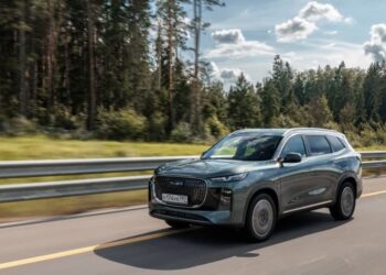 В России появилась новая комплектация Tenet T8 — с панорамной крышей
