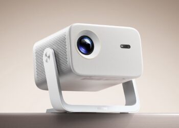 Xiaomi выпустила недорогие проекторы с Full HD, автофокусом, Dolby Audio и поддержкой 120 Гц — представлены Redmi Projector 5 и Redmi Projector 5 Pro
