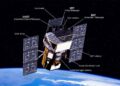 Спасательный спутник NASA догнал падающий телескоп Swift — оба аппарата заметили рядом на орбите