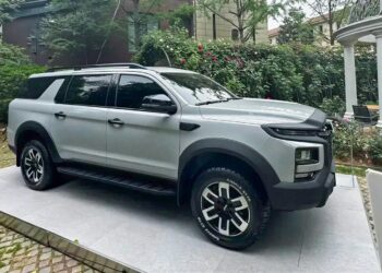 Land Cruiser, подвинься. В Россию едет большой рамный полноприводный внедорожник: официальные продажи JAC JS9 стартуют до конца осени 2026 года