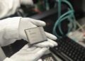 Процессоры «Иртыш» начнут массово корпусировать в России